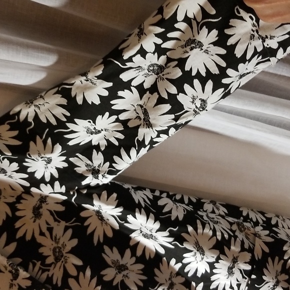 M Retro Summer Floral Blazer - Picture 3 of 6